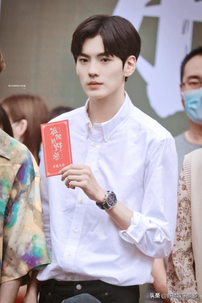 毕雯珺朱正廷孤独的野兽剧组日常,孤独的野兽路透朱正廷毕雯珺