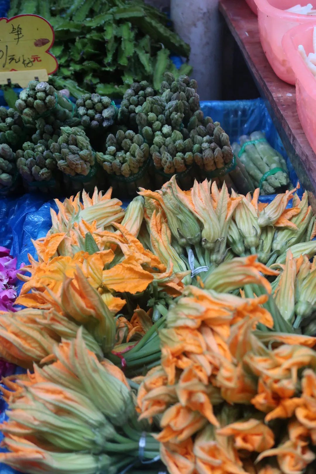 鏄嗘槑瑗垮北鍖鸿彍甯傚満,鏄嗘槑瑗垮北鍖烘槬澶忕鍐彍甯傚満