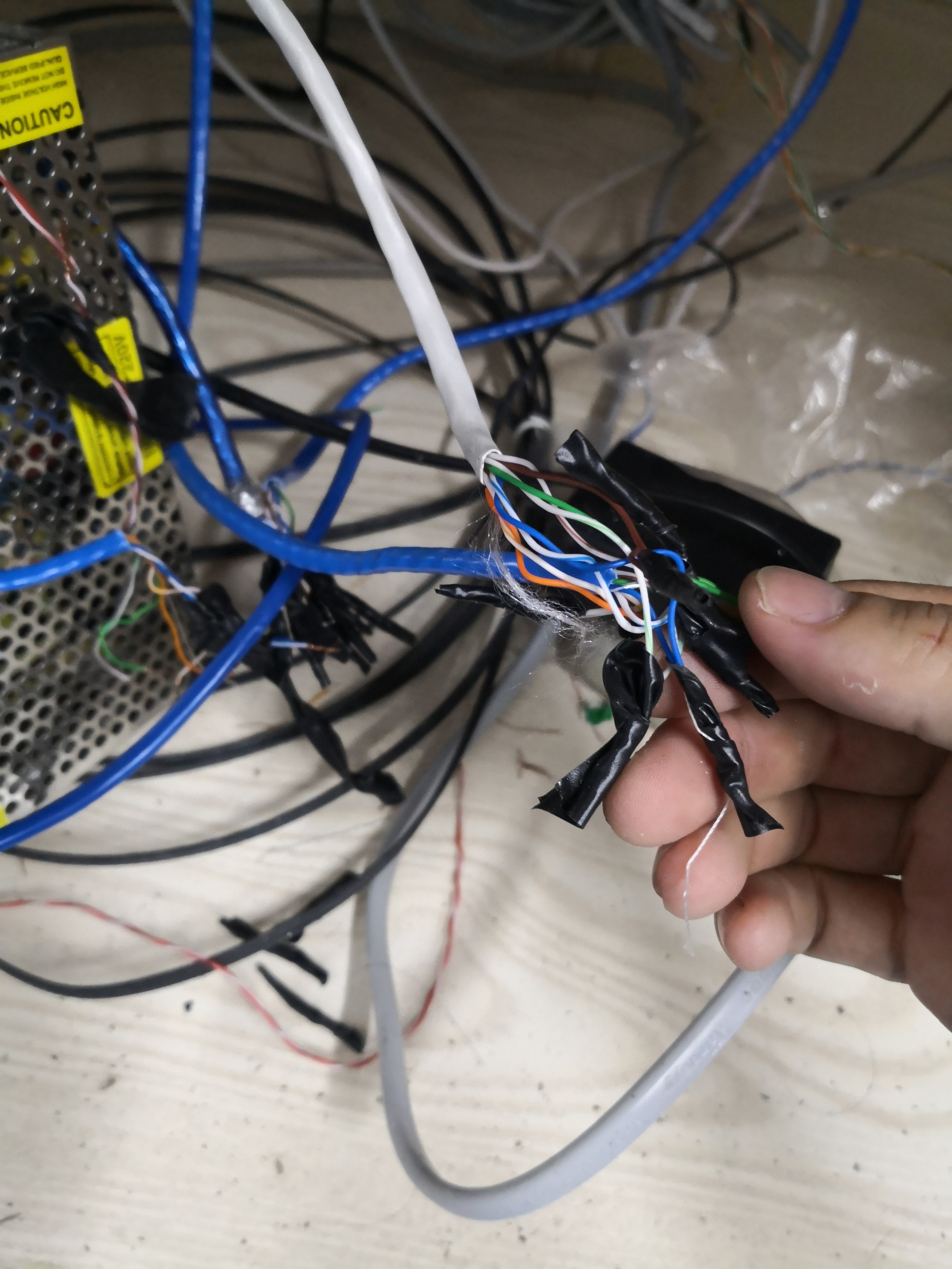 网线断了直接可以用胶布吗,监控网线断了接了以后全部无网络