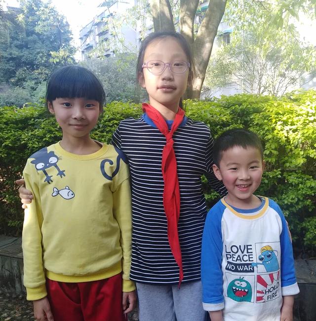 二年级第二单元写话我的好朋友,二年级写话我的好朋友视频