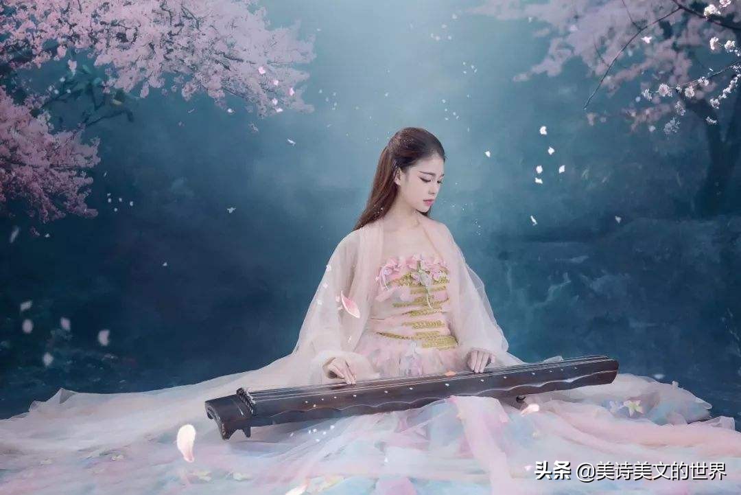 苏轼帮了才女后，送了她两句诗，对方听完感激不已，出家当了尼姑