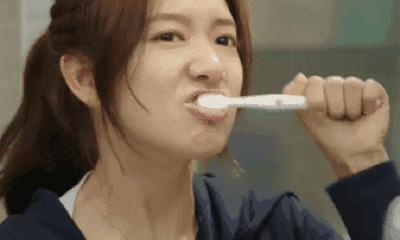 哪种牙膏去黄牙美白效果最好,用什么牙膏去黄美白效果最好