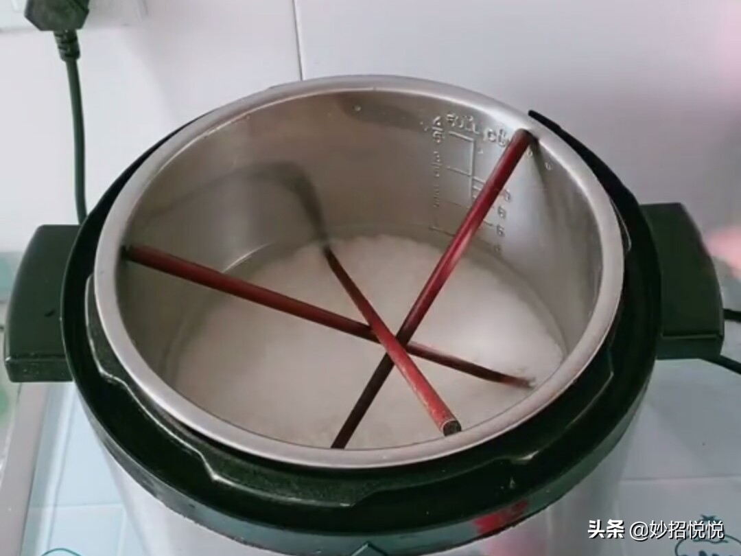 高压锅蒸格教学视频,高压锅买带蒸格还是不带蒸格好