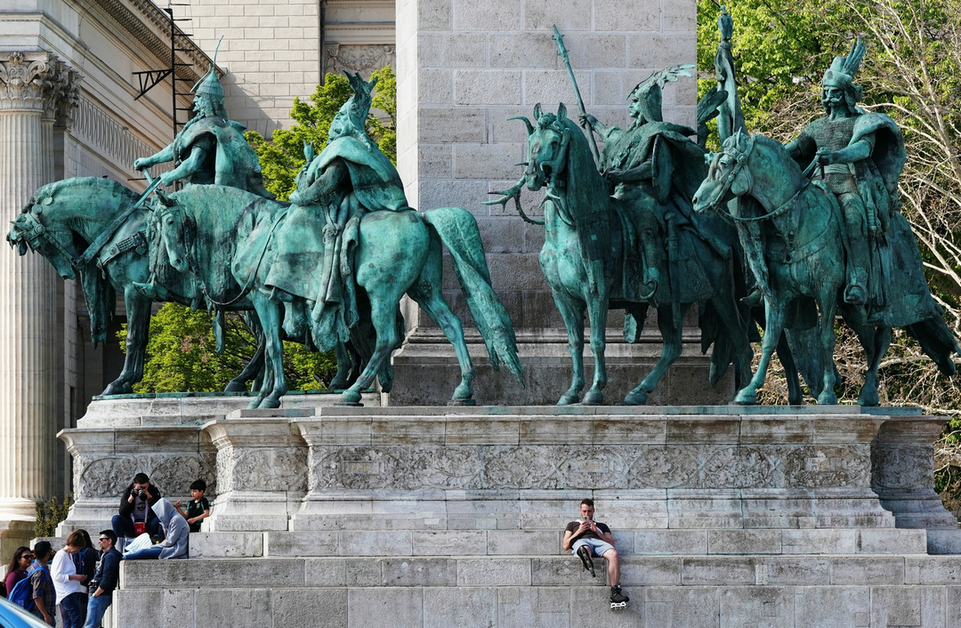 拍马都追不上的成语,拍马都赶不上的成语