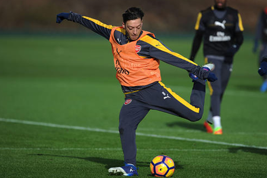 七种射门方法助你打入更多进球,提高2-3人配合进攻射门的能力