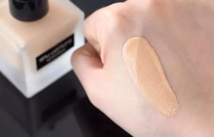 完美日杂妆容的皮肤肌理感到底要怎么打造?