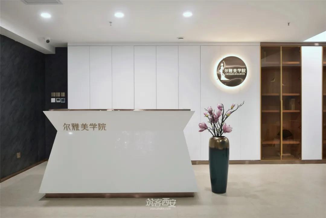 刘渝旻新作丨林空鹿饮溪娉婷袅娜皆在“尔雅”美学院