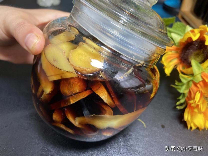 最近搬重物没力气，经常腰酸背痛，89岁外婆用几片生姜就搞定