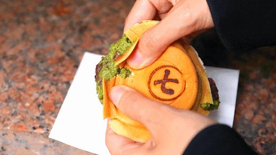 杨家坪大洋百货车轮饼,车轮饼摆摊火爆