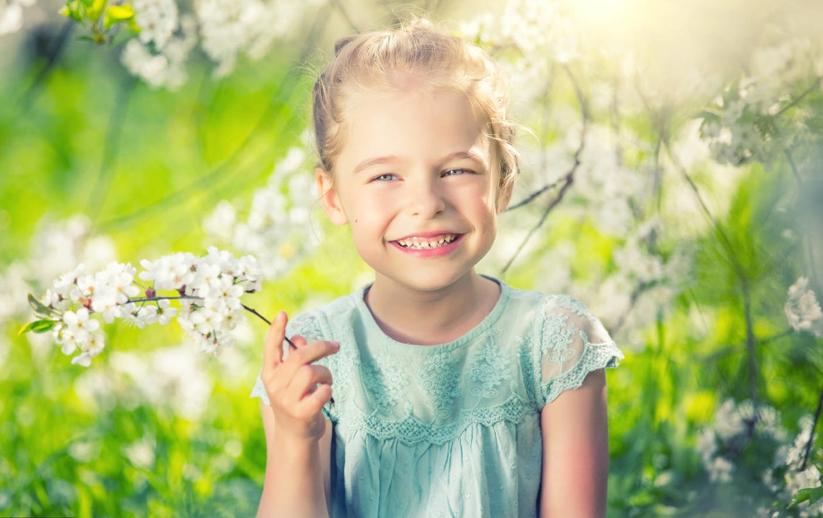 小孩子塞进异物怎么办,幼儿园女童被塞异物