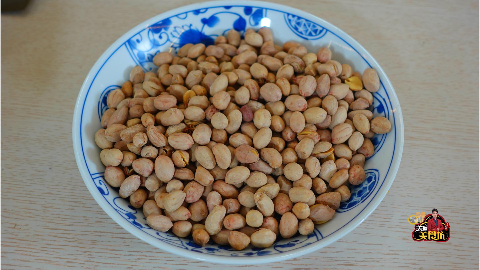 盐炒花生米炒到什么样算熟,炒花生米什么时候放盐最好