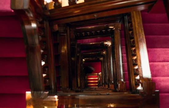 鐨囧鐨勫ア鍗庝笌灏婅吹,涓栫晫鐨囧寰$敤娓呭崟