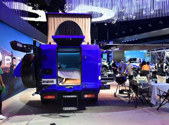 长城全尺寸新皮卡预计上市时间,三把差速锁长城炮越野皮卡