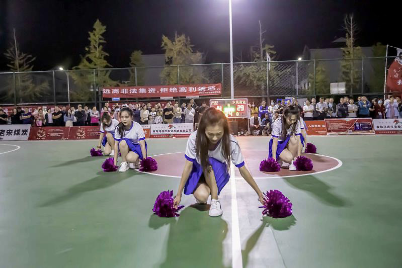 红花衬绿叶篮球赛最美风景——水集啦啦队