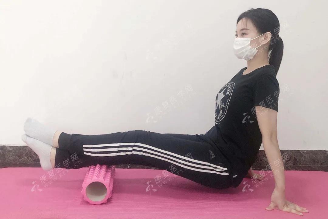 大腿前侧凸起一块肉怎么回事,大腿前侧突出什么样子