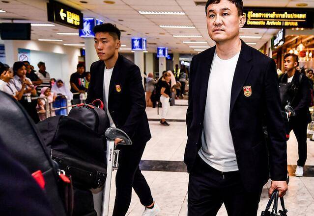 足球国奥球员失误,国奥足球新闻