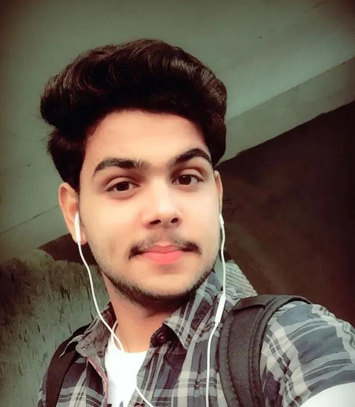 所以秃头的标准是发际线高≥7cm？头秃代表不再是中老年独扛大旗，90后、00后也在积极踊跃加入组织