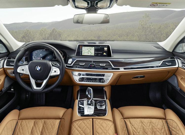 奔驰s级试驾难走的路,奔驰s级最恐怖的一款车