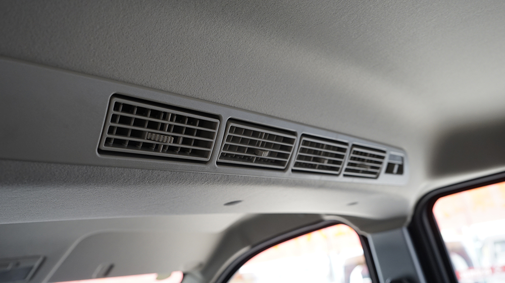 长安欧诺s静态体验,长安欧诺s封闭货车2017款参数配置