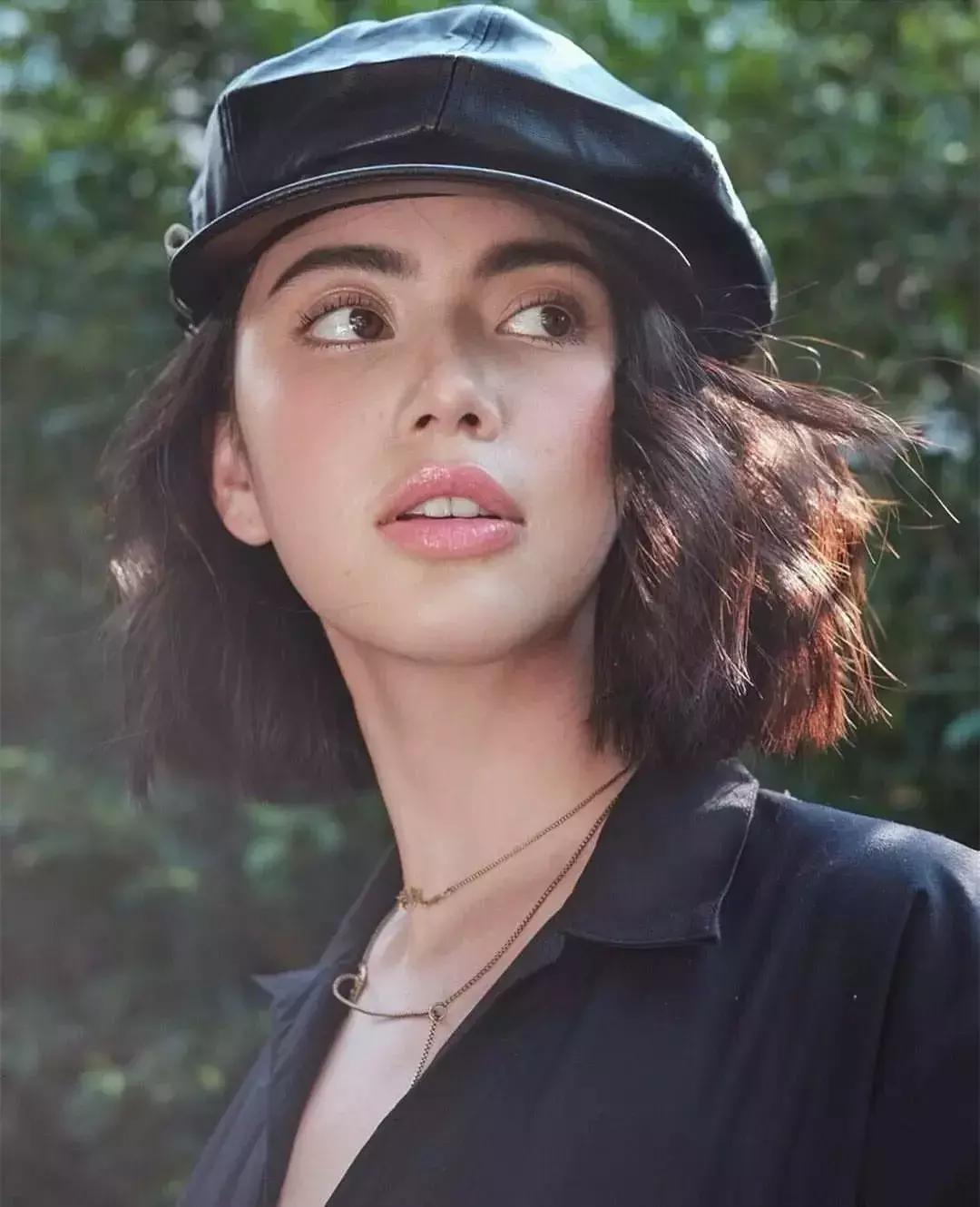 短发卷发怎么打理好看,不用打理又好看的短发