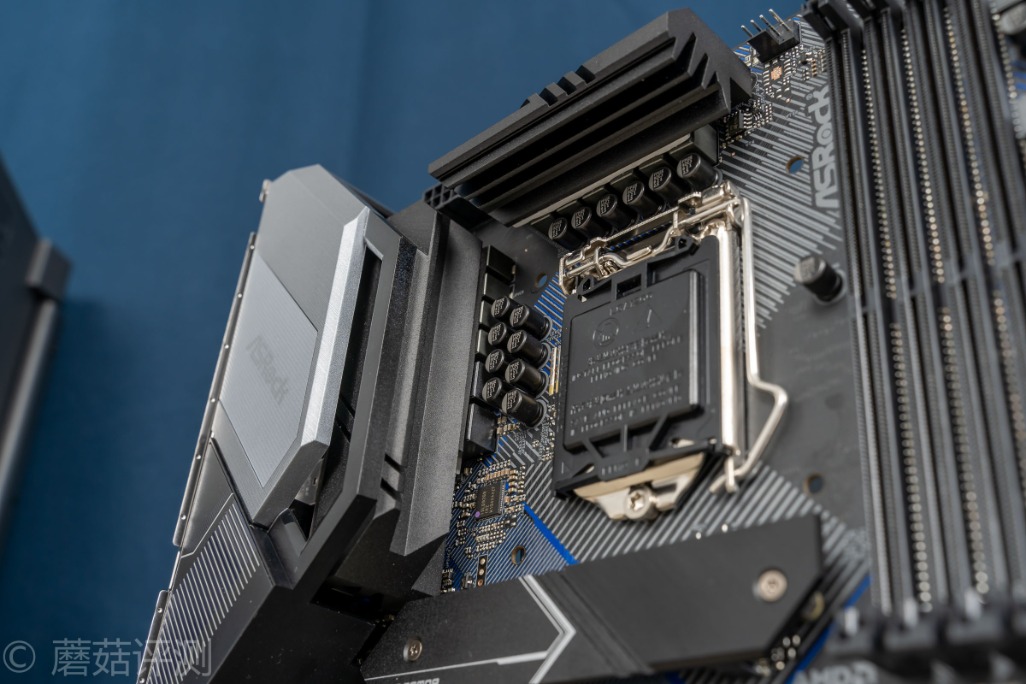 颜值高的z690主板,华擎z490极限玩家4