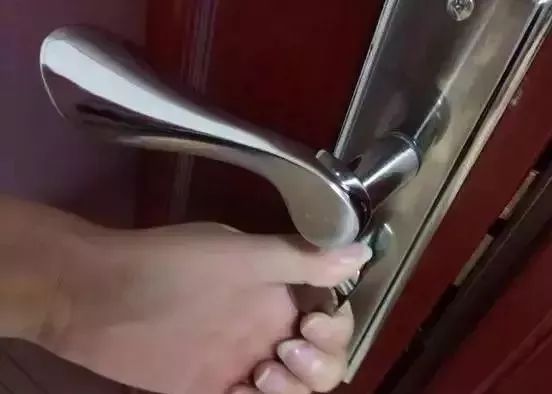 电子锁如何防范入室盗窃,入室盗窃哪些锁容易打开