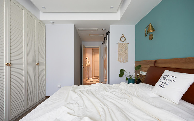 家里垃圾堆多,家里都是垃圾杂物