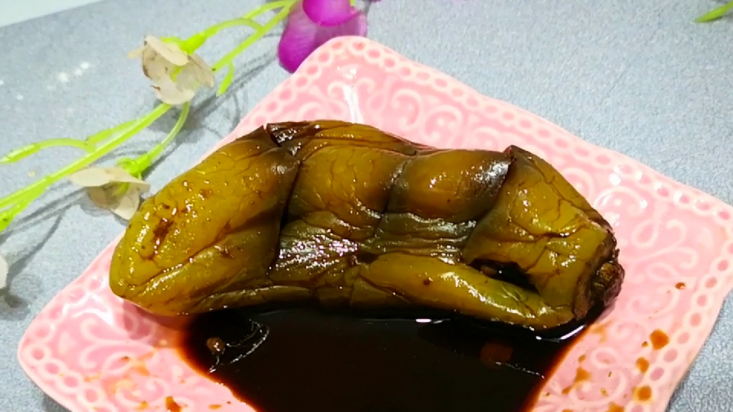 尖辣椒放在锅里蒸一蒸,辣椒放锅里蒸一蒸