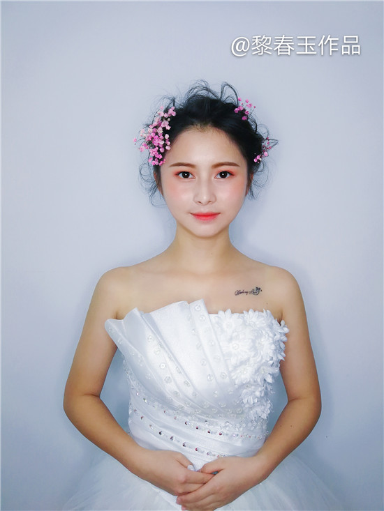 学习新娘妆培训哪家专业,学习化妆课程新娘妆