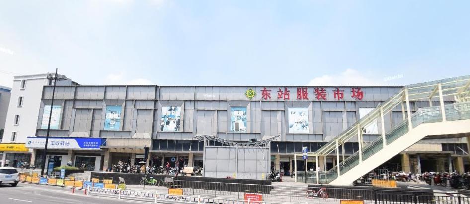 国内第一服装批发城,全亚洲最大的服装批发市场在哪里