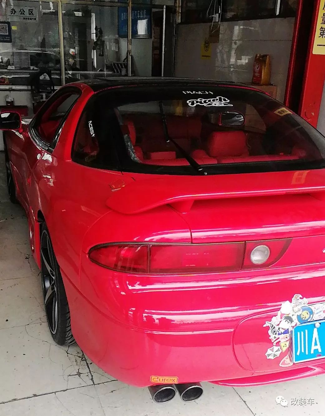 三菱3000gt跑车敞篷版,30万买一台30年前的三菱3000gt