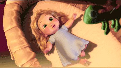 长期使用奶瓶引起的嘴唇外翻图片,奶瓶用久了会龅牙吗