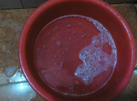 衣服上的水彩笔印怎么去除,衣服上水彩笔的颜色怎么洗掉