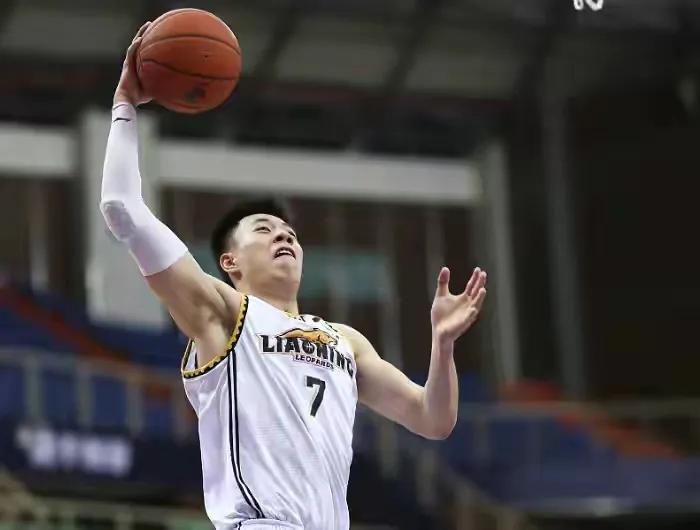 辽宁成为最大赢家！辽宁四人入选国家队，张镇麟再现恐怖折叠上篮
