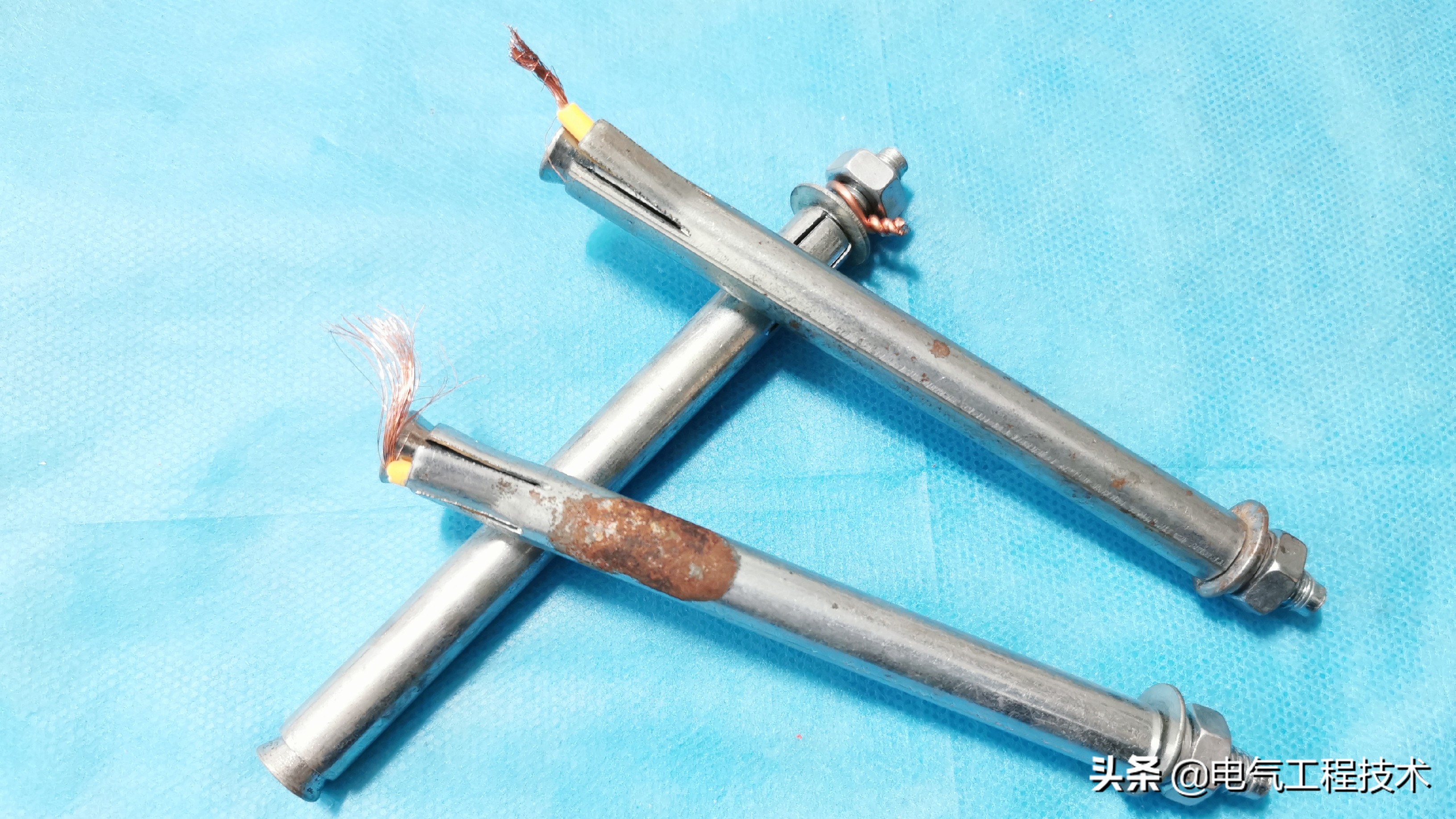 膨胀螺丝打滑怎么调整,墙里的膨胀螺丝上不紧