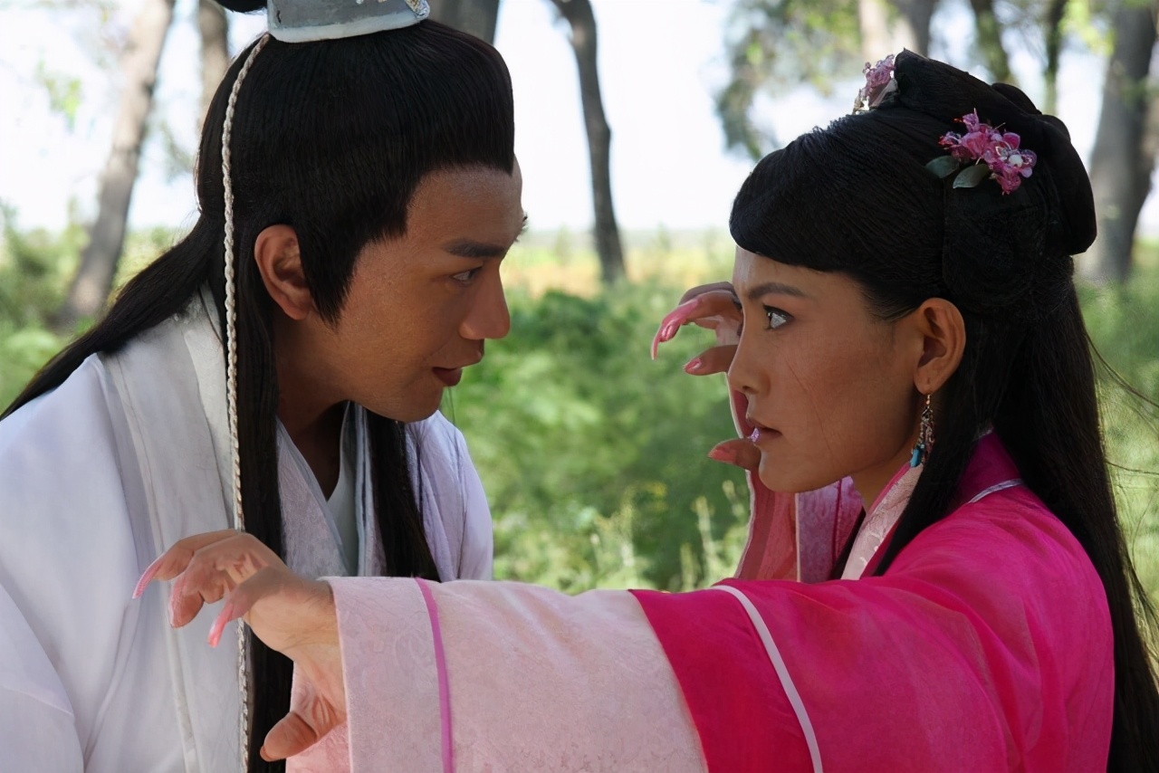 鎺ㄧ悊灏忚涓殑鍘夊浜虹墿,姝︿緺灏忚涓帀瀹崇殑浜虹墿