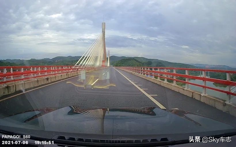 7万公里老款宝马x5,宝马x5的优缺点