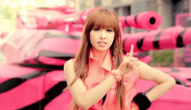 宋茜优雅随性彰显魅力,欣赏宋茜的正确打开方式