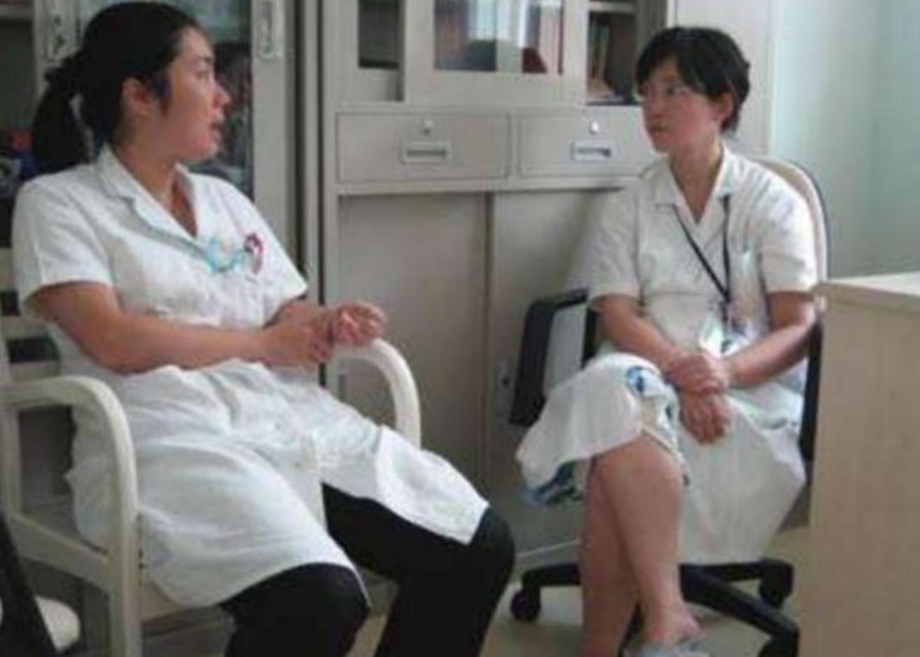 8岁儿子偷穿纸尿裤,8岁儿子偷塞纸尿裤