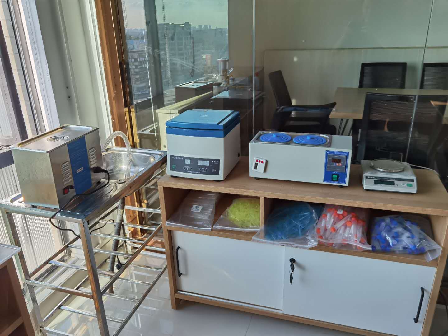 东莞食堂承包专家广东成氏餐饮公司：怎样洗净蔬菜上的残留农药？