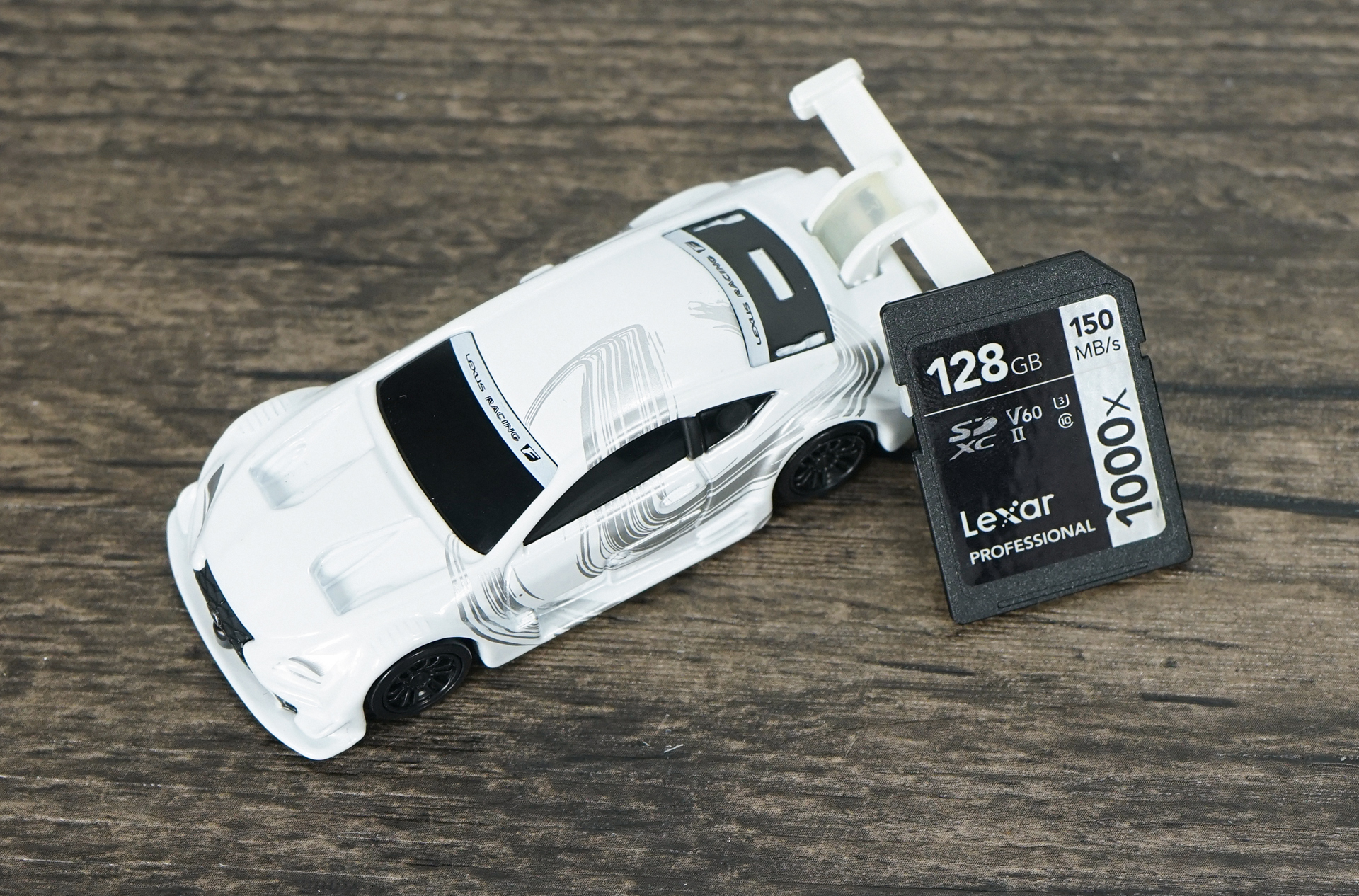 雷克沙sd卡4gb,雷克沙扩展内存卡测评