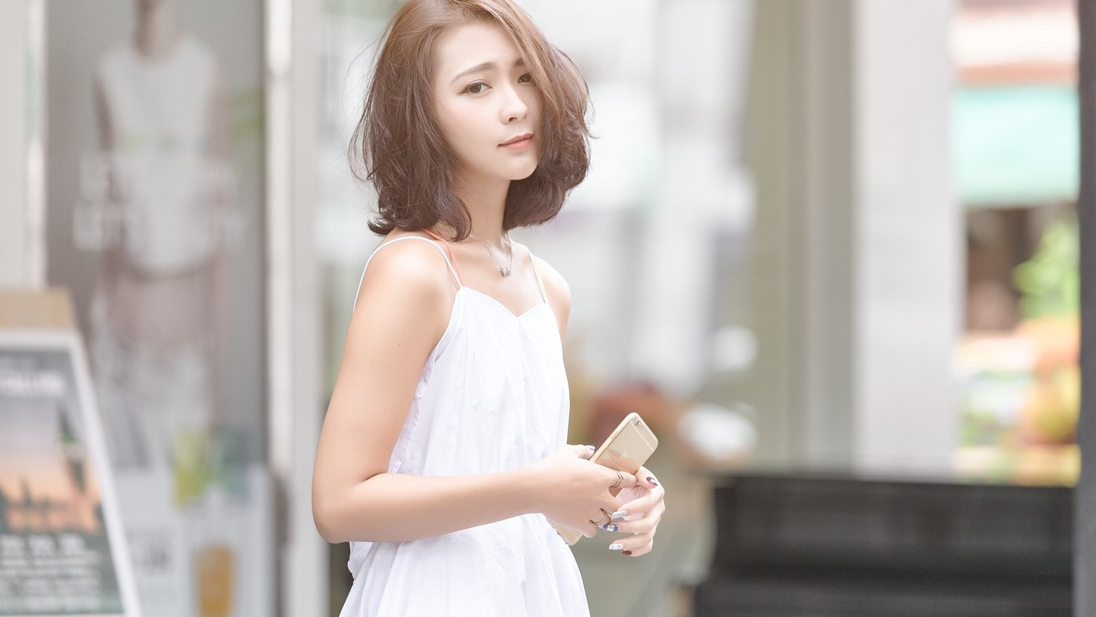 处女情结的五大星座男,注定有男人缘的星座女