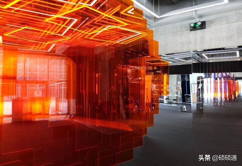 有创意的装置艺术作品,动力雕塑艺术地标