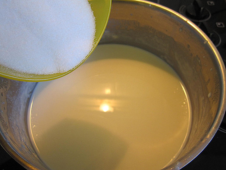 软糯椰香奶糕,香软小糕