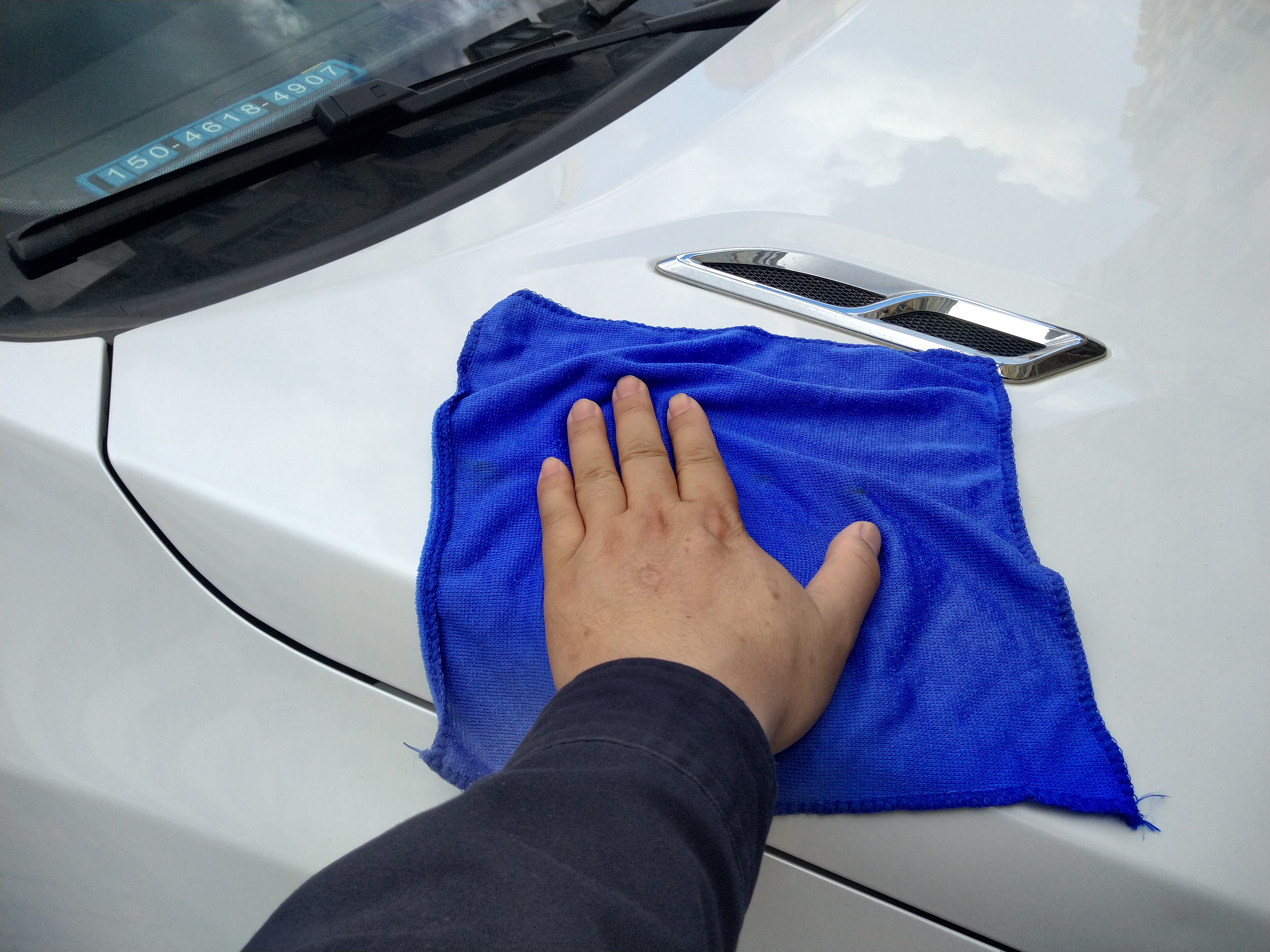 汽车漆面保养镀晶还是镀膜好,汽车漆面镀膜视频教程