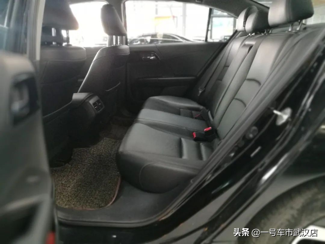 2016雅阁2.0l,雅阁2016款混动2.0l锐领版