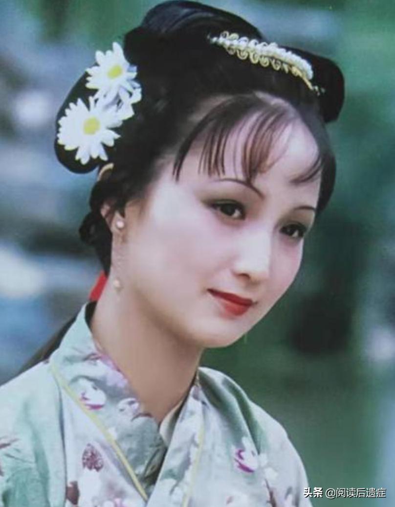 贾宝玉为探春打抱不平,平儿来传话给贾探春