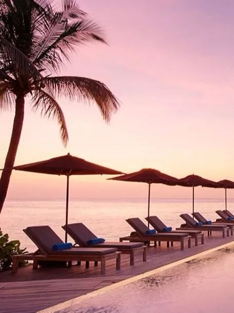 南阿里环礁,丽世岛度假村