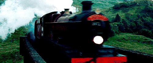 坐哪些火车可以出国看风景又好玩,太原人可以去北京旅游吗