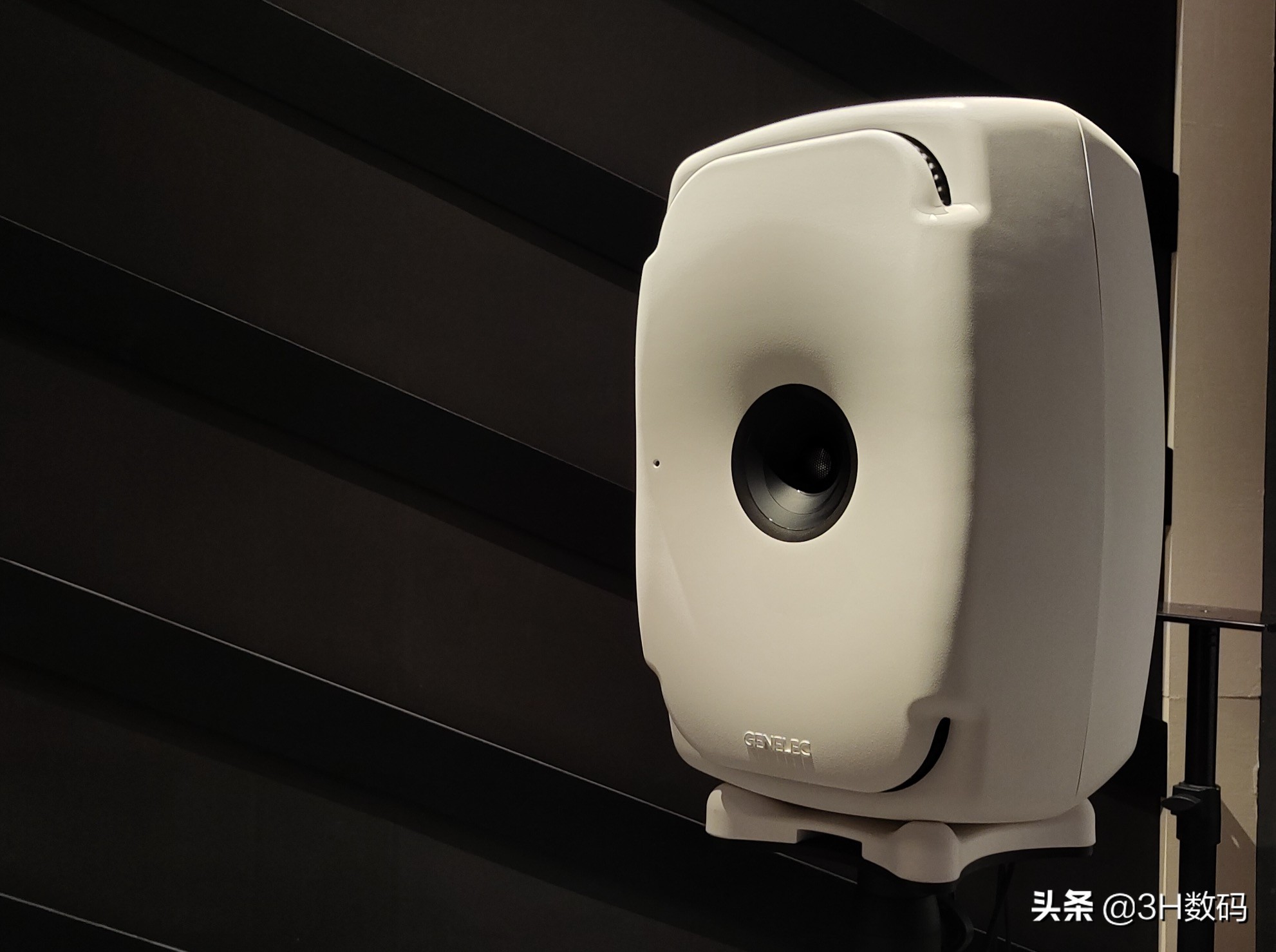 超10万元一对的真力GENELEC8361A旗舰级有源音箱试听